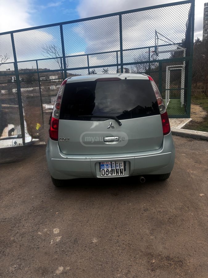 Mitsubishi Colt 2005 — photo 2