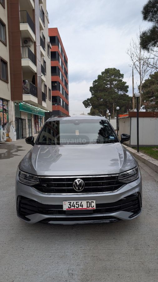 Volkswagen Tiguan 2022 — photo 2