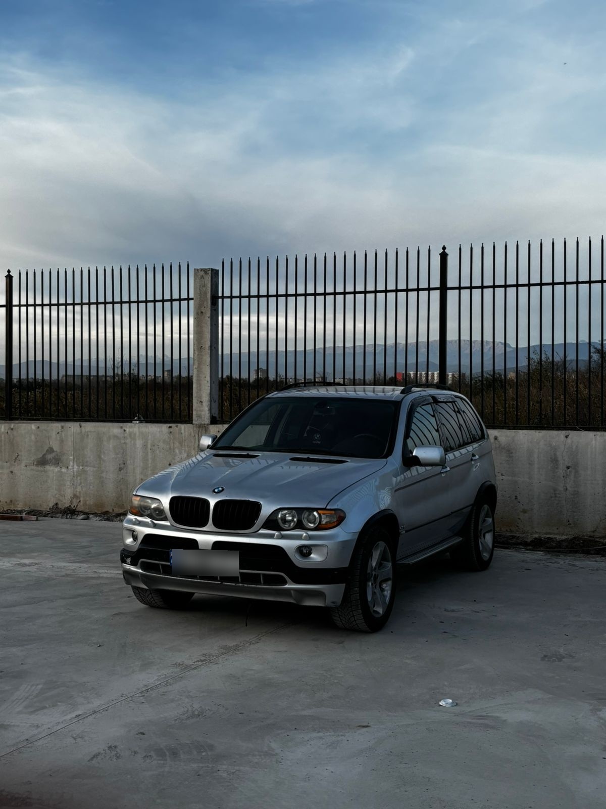 BMW X5 2003 — photo 2