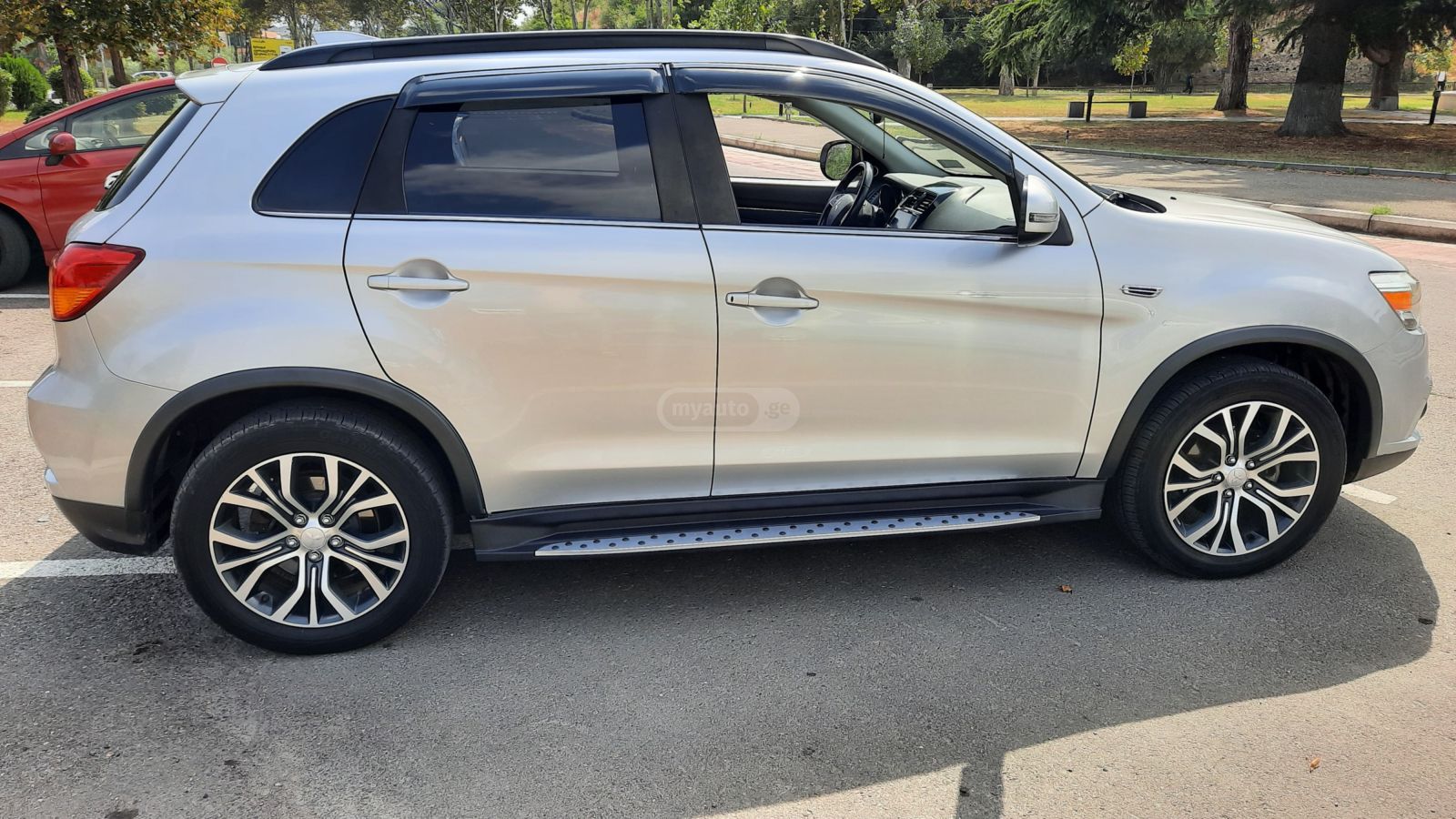 Mitsubishi Outlander Sport 2017 — photo 2