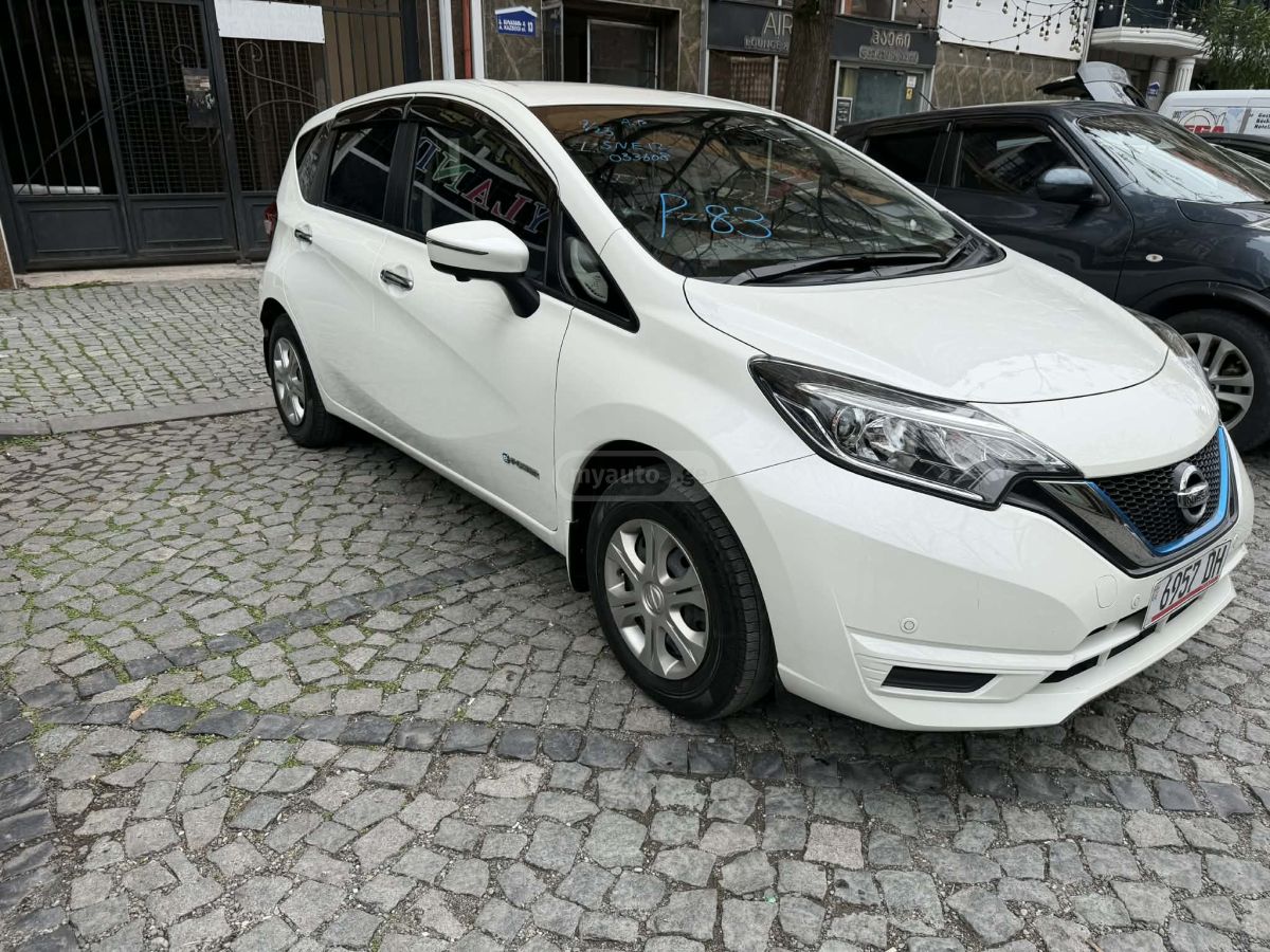 Nissan Note 2020 — photo 2