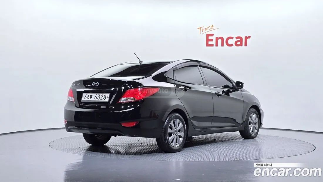 Hyundai Accent 2019 — photo 2