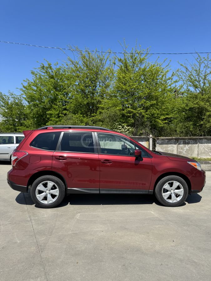 Subaru Forester 2016 — photo 2
