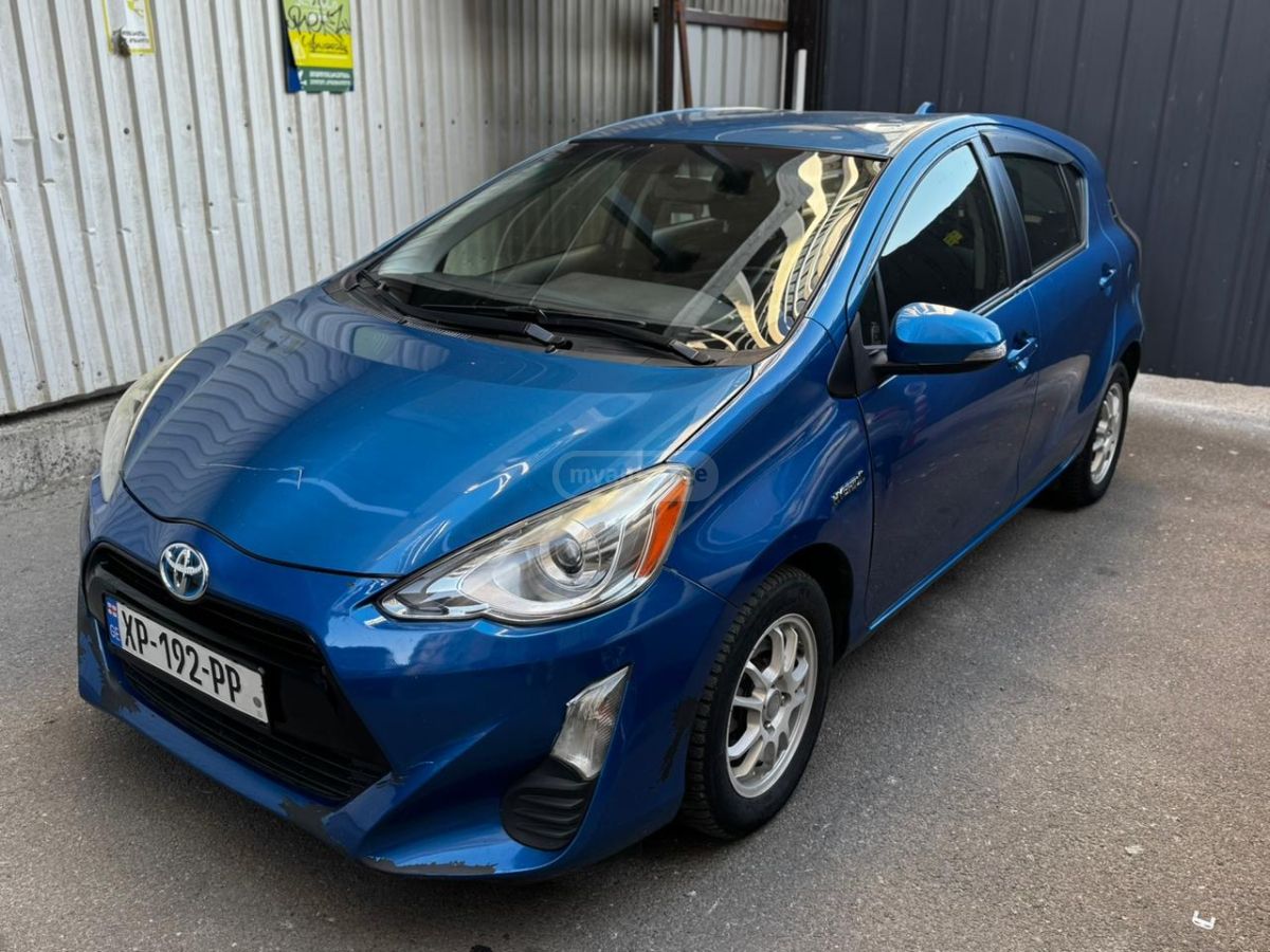Toyota Prius C