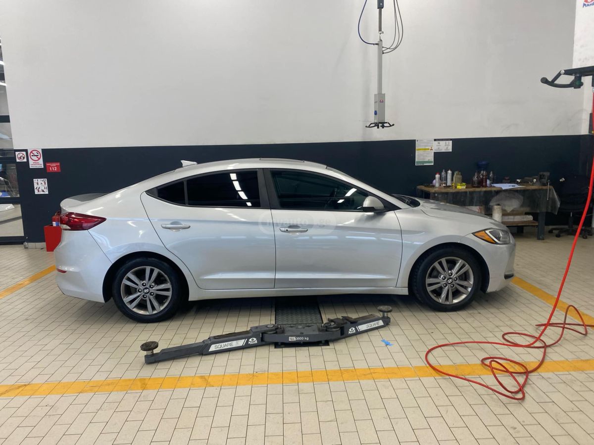 Hyundai Elantra 2016 — photo 2