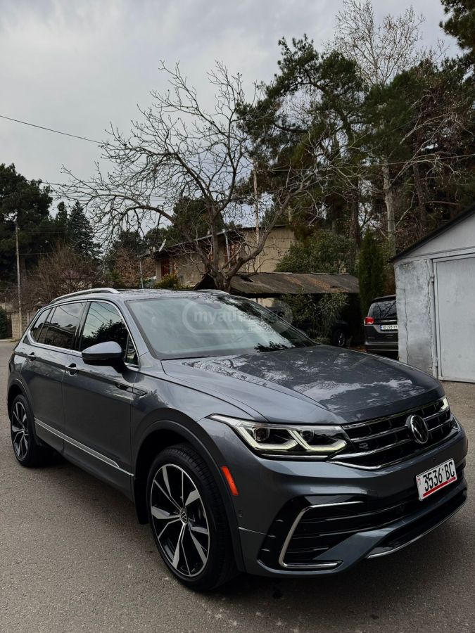 Volkswagen Tiguan 2022 — photo 2