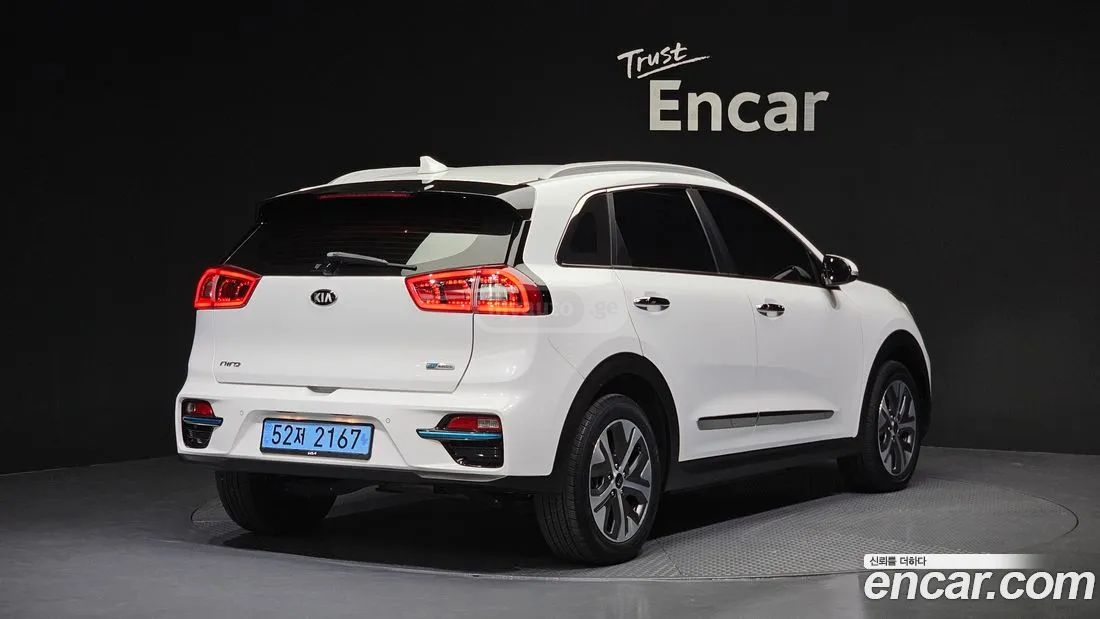 Kia Niro 2021 — photo 2