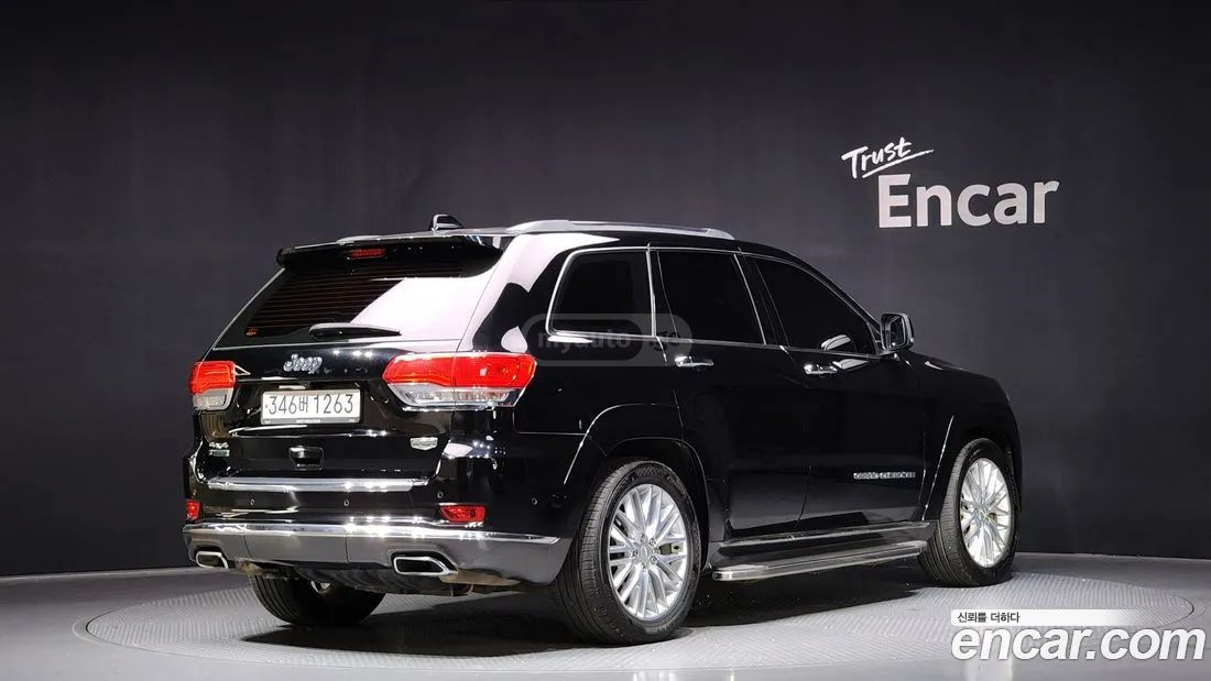 Jeep Grand Cherokee 2018 — photo 2