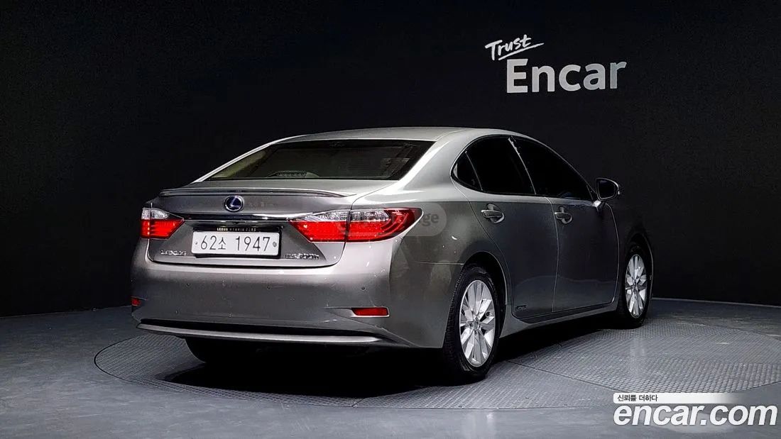 Lexus ES 350 2015 — photo 2