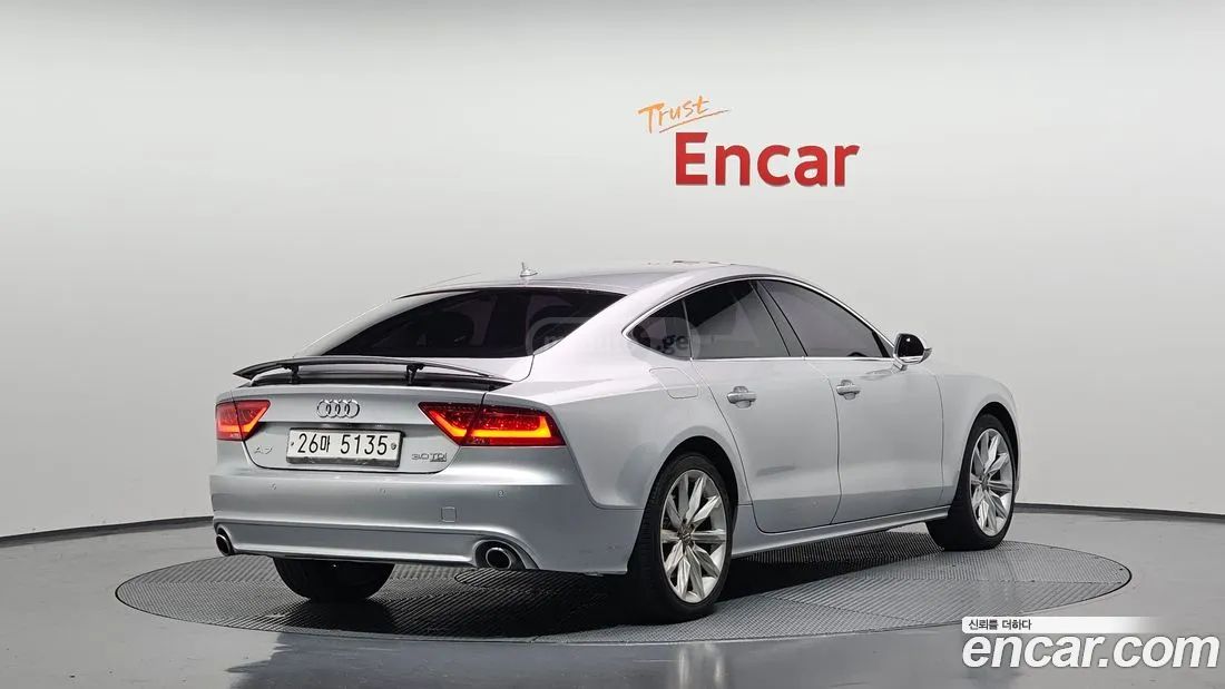 Audi A7 2014 — photo 2
