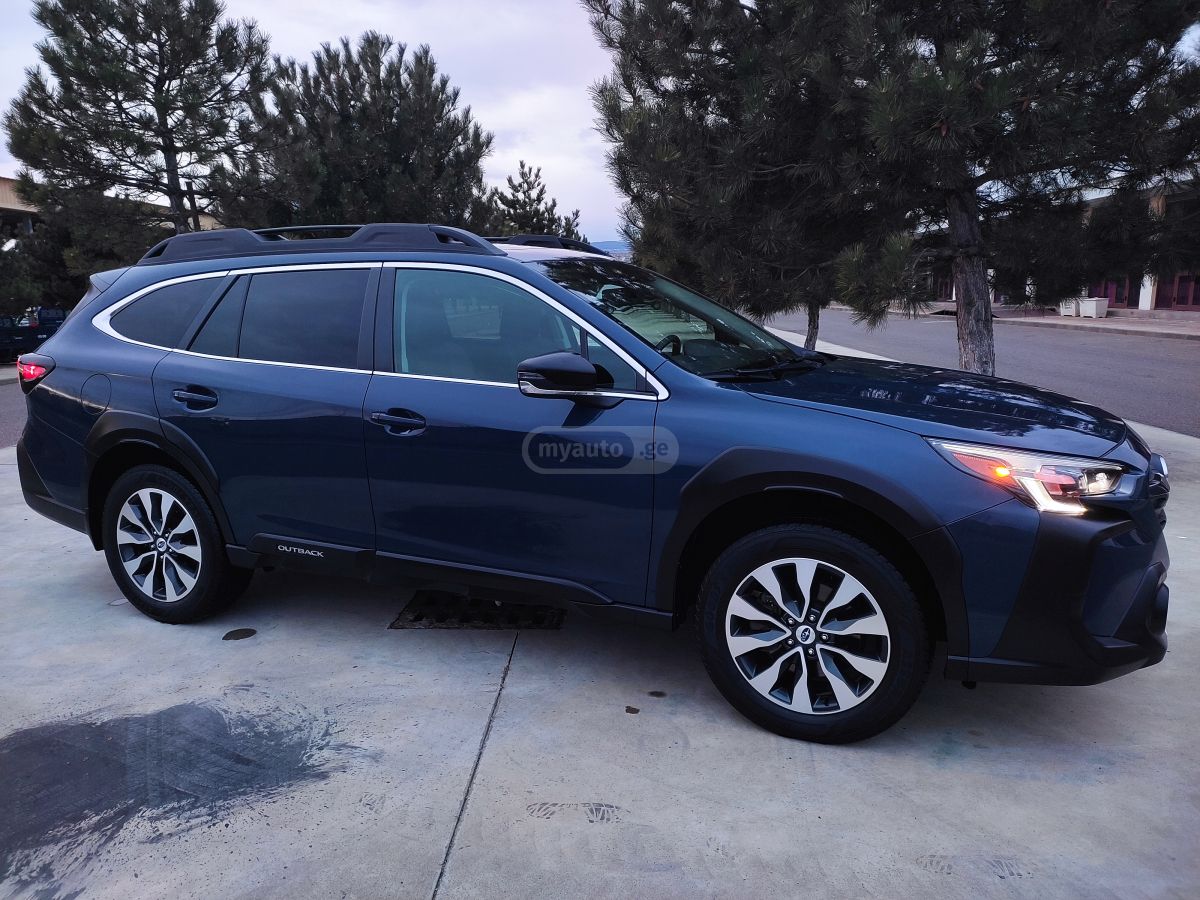 Subaru Outback 2023 — photo 2