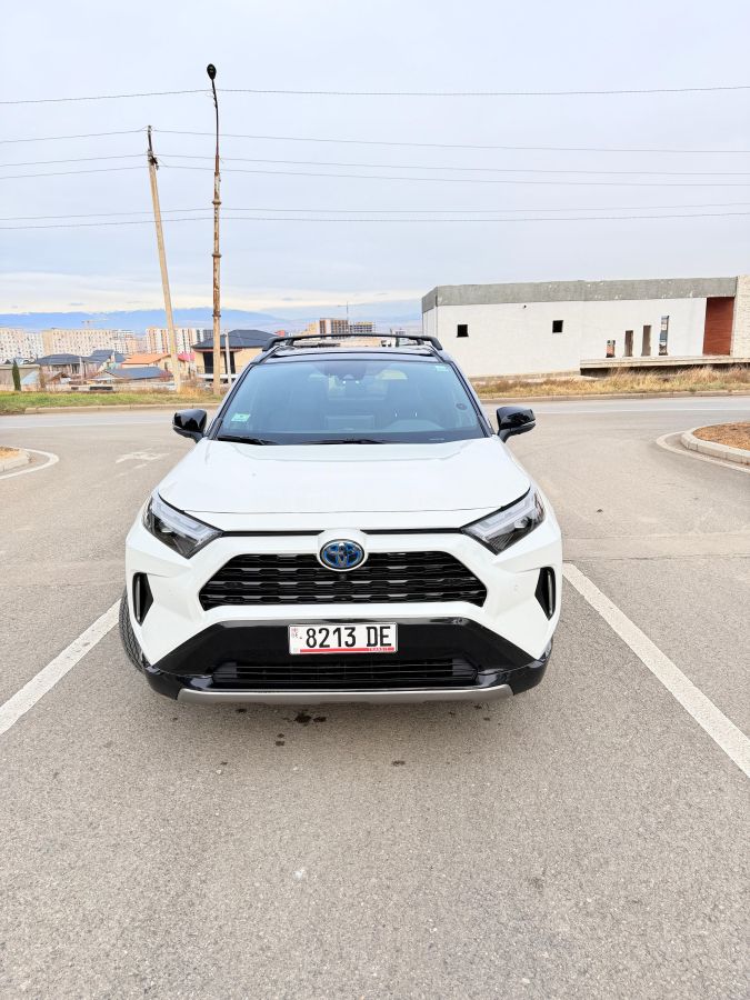 Toyota RAV4 2022 — photo 2