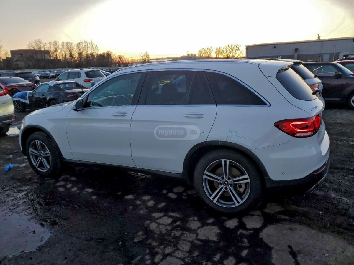 Mercedes-Benz GLC 300 2021 — photo 2