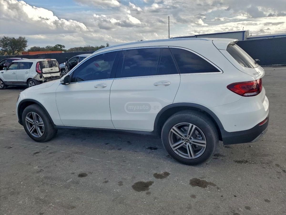 Mercedes-Benz GLC 300 2021 — photo 2