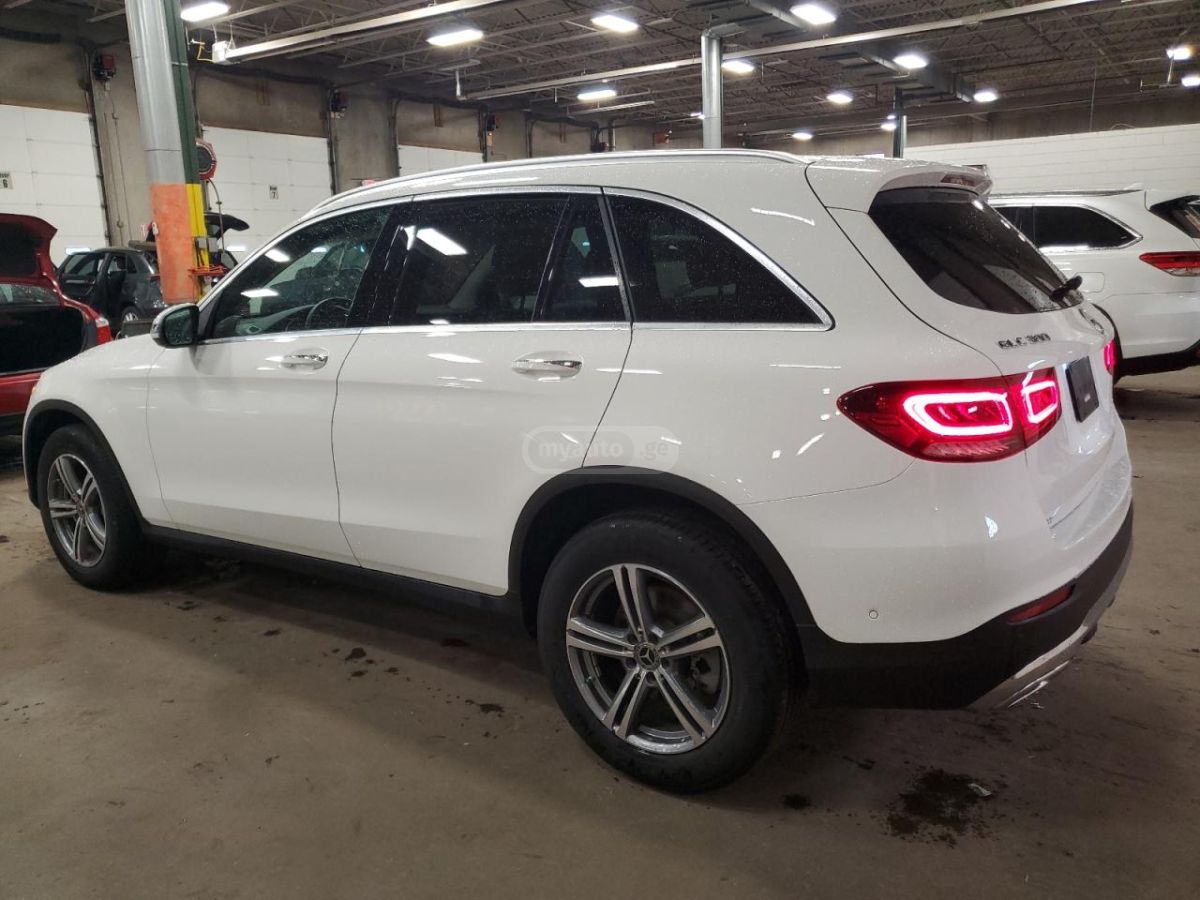 Mercedes-Benz GLC 300 2021 — photo 2