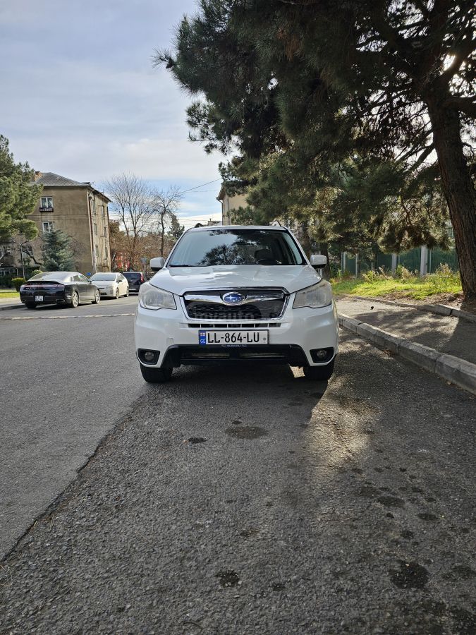 Subaru Forester 2014 — photo 2