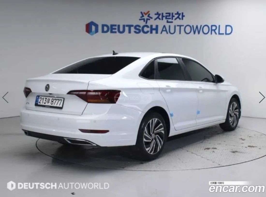 Volkswagen Jetta 2021 — photo 2