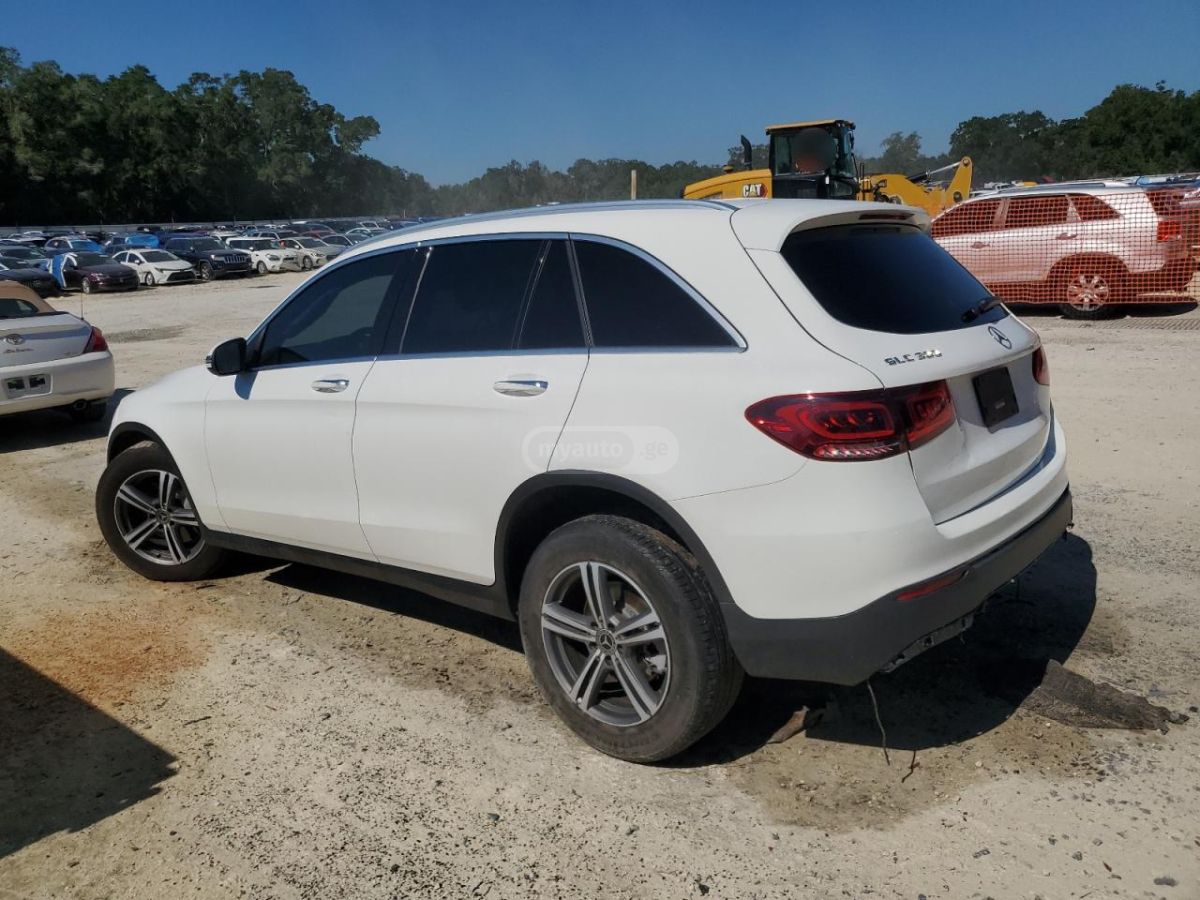 Mercedes-Benz GLC 300 2020 — photo 2