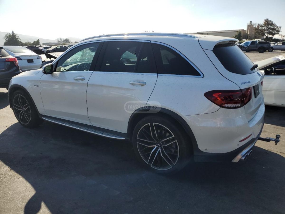 Mercedes-Benz GLC 43 AMG 2022 — photo 2