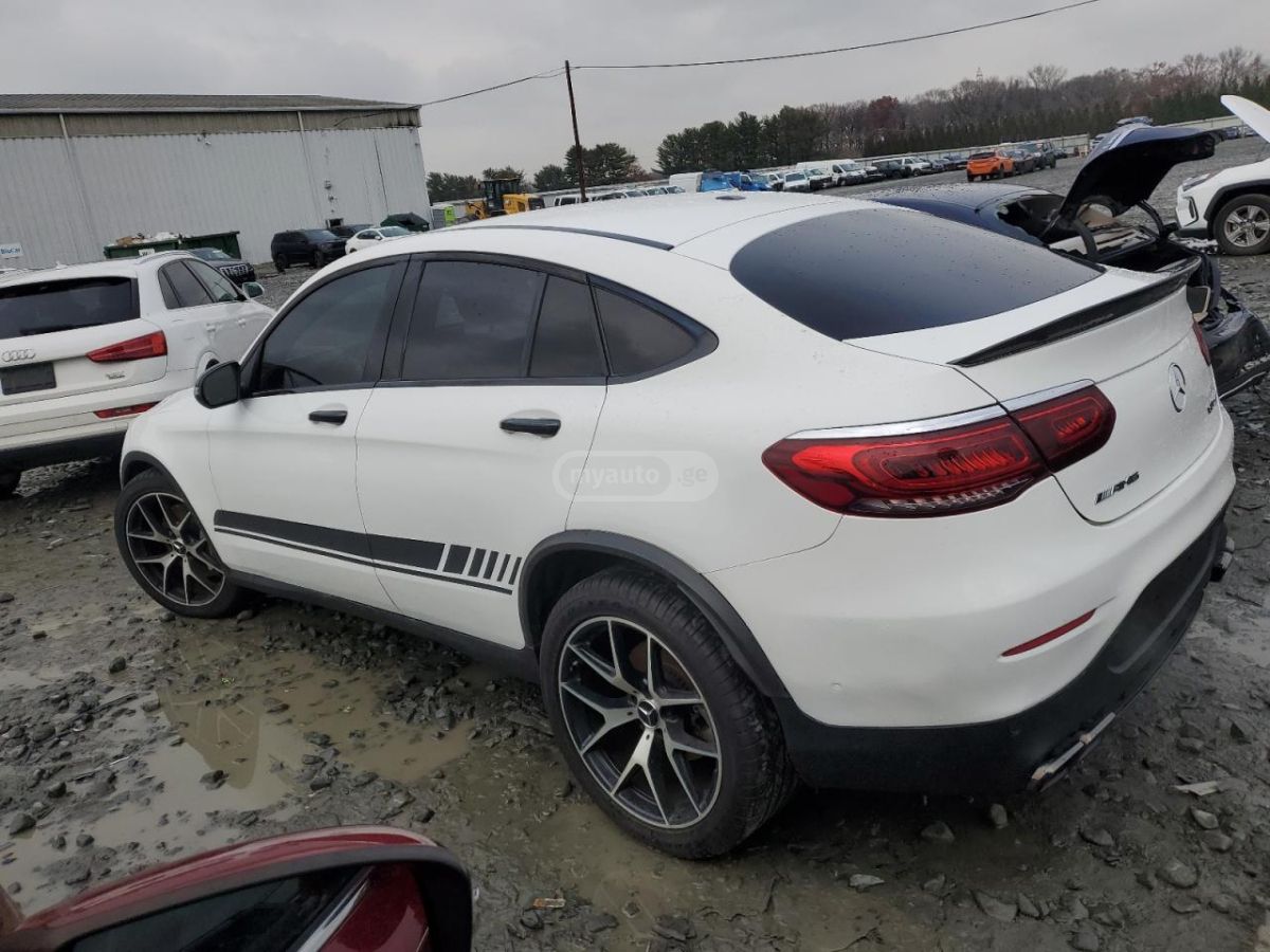 Mercedes-Benz GLC 300 Coupe 2021 — photo 2