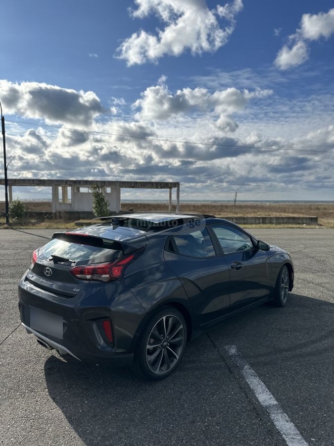 Hyundai Veloster 2019 — photo 2