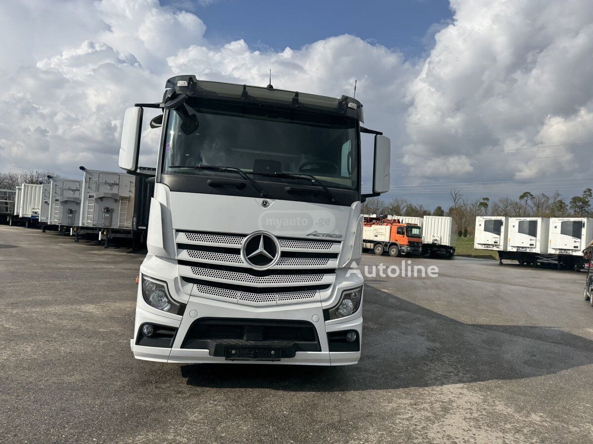 Mercedes-Benz Actros 2025 — photo 2