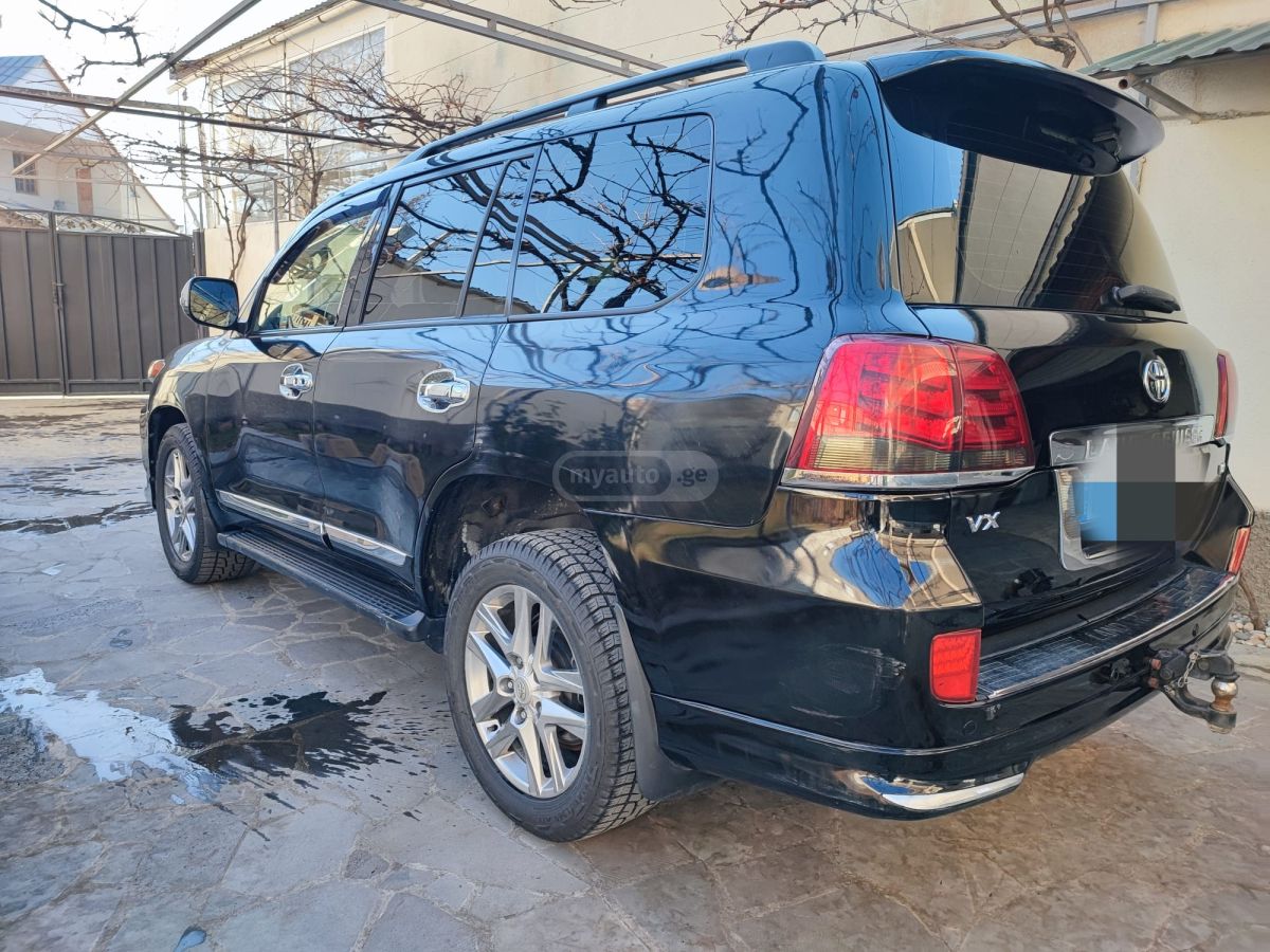 Toyota Land Cruiser 2015 — photo 2
