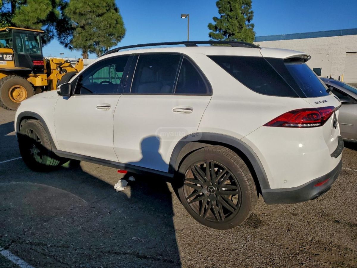 Mercedes-Benz GLE 350 2021 — photo 2