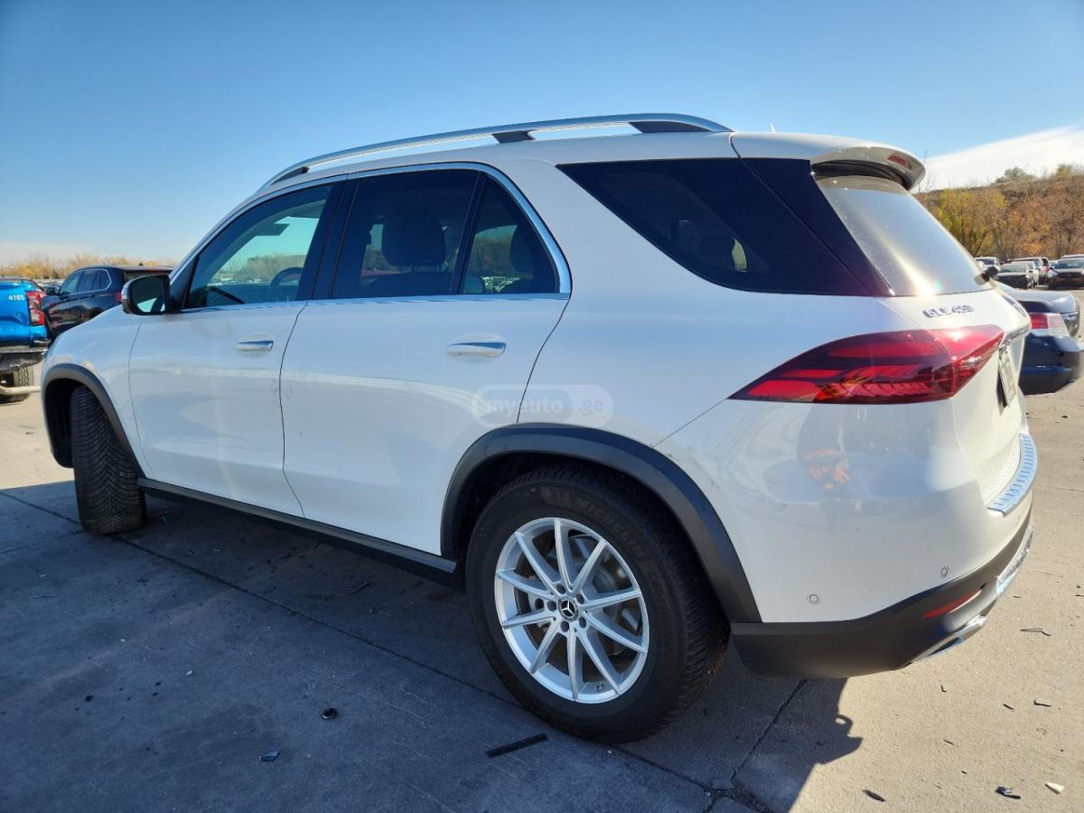 Mercedes-Benz GLE 450 2024 — photo 2