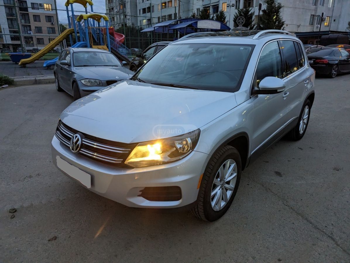 Volkswagen Tiguan 2016 — photo 2