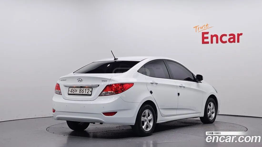 Hyundai Accent 2015 — photo 2