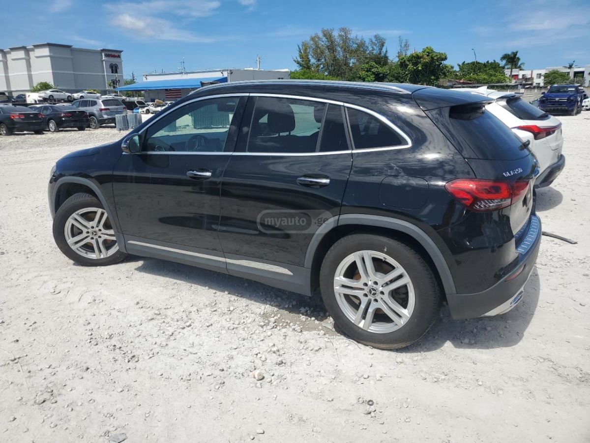 Mercedes-Benz GLA 250 2022 — photo 2