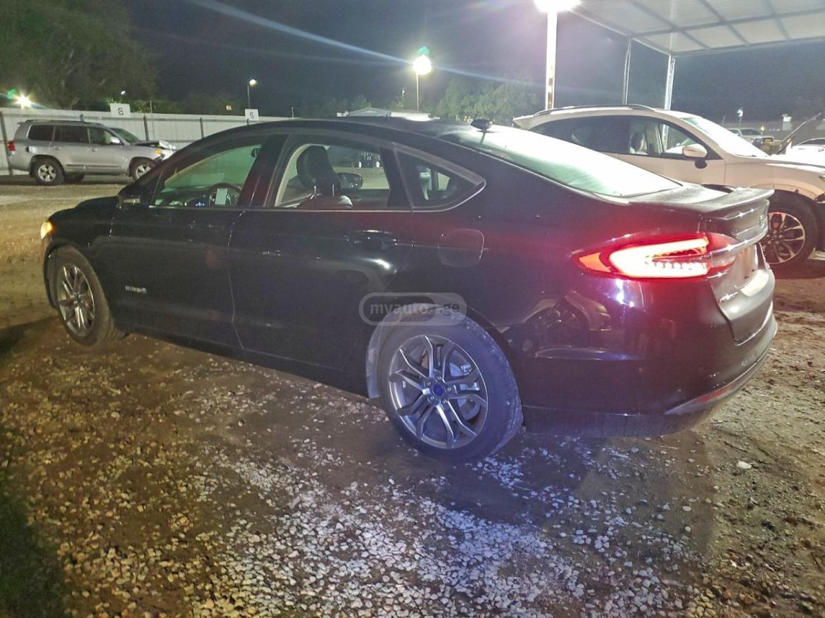 Ford Fusion 2017 — photo 2
