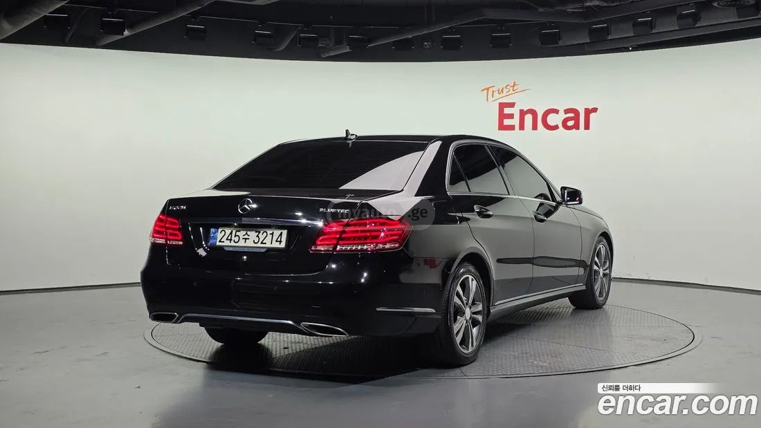 Mercedes-Benz E 63 AMG 2016 — photo 2