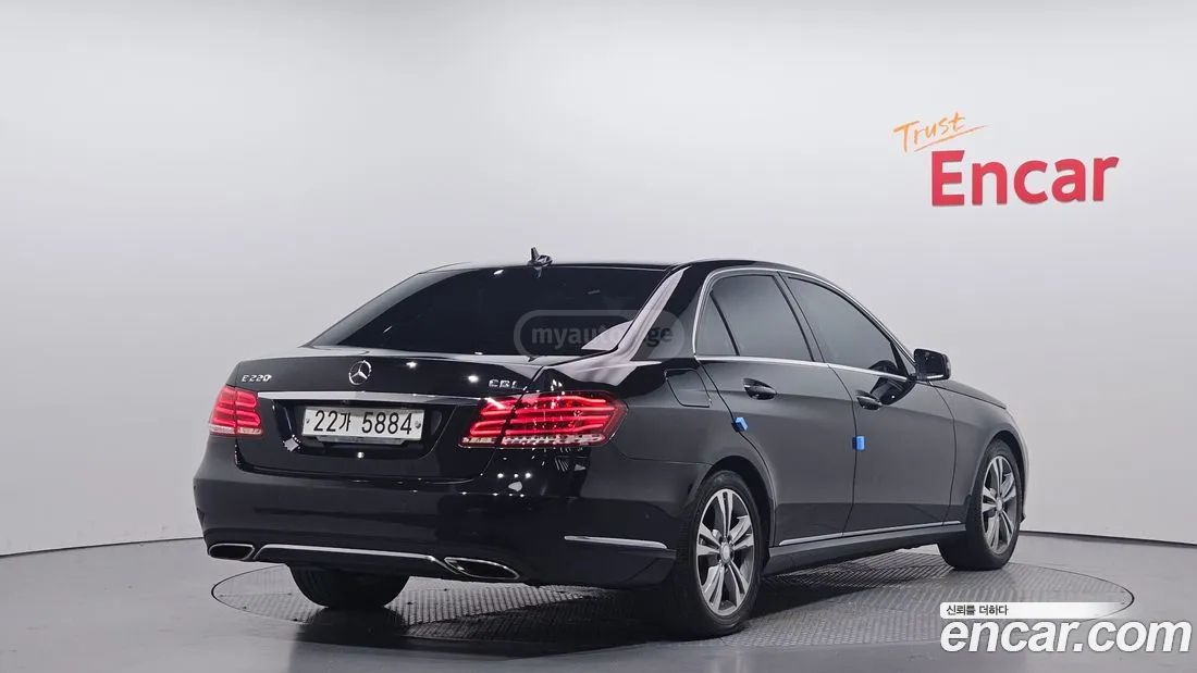 Mercedes-Benz E 63 AMG 2014 — photo 2