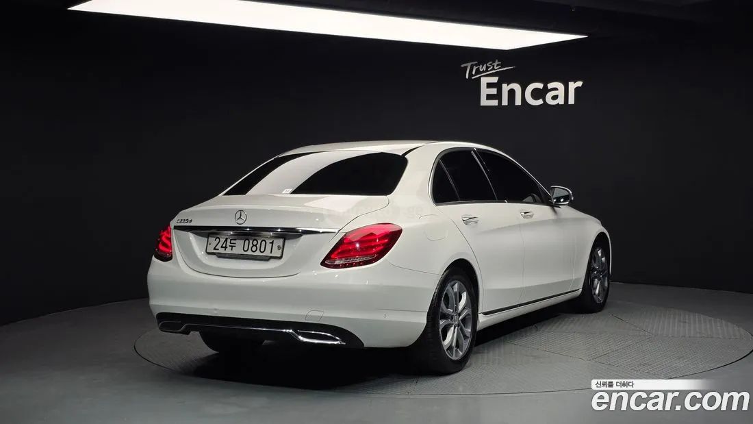 Mercedes-Benz C 63 AMG 2016 — photo 2