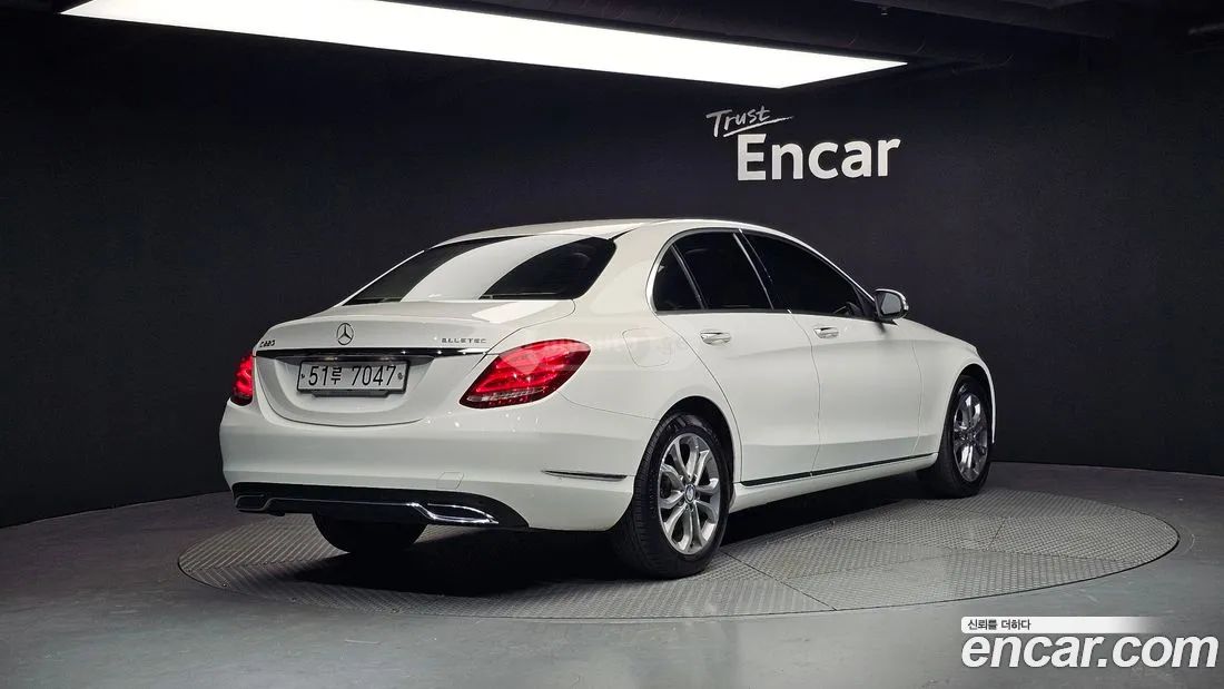 Mercedes-Benz C 63 AMG 2015 — photo 2