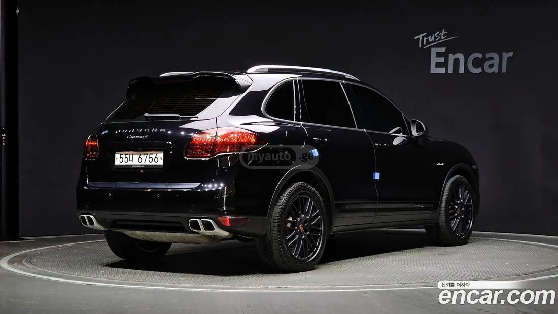 Porsche Cayenne 2014 — photo 2