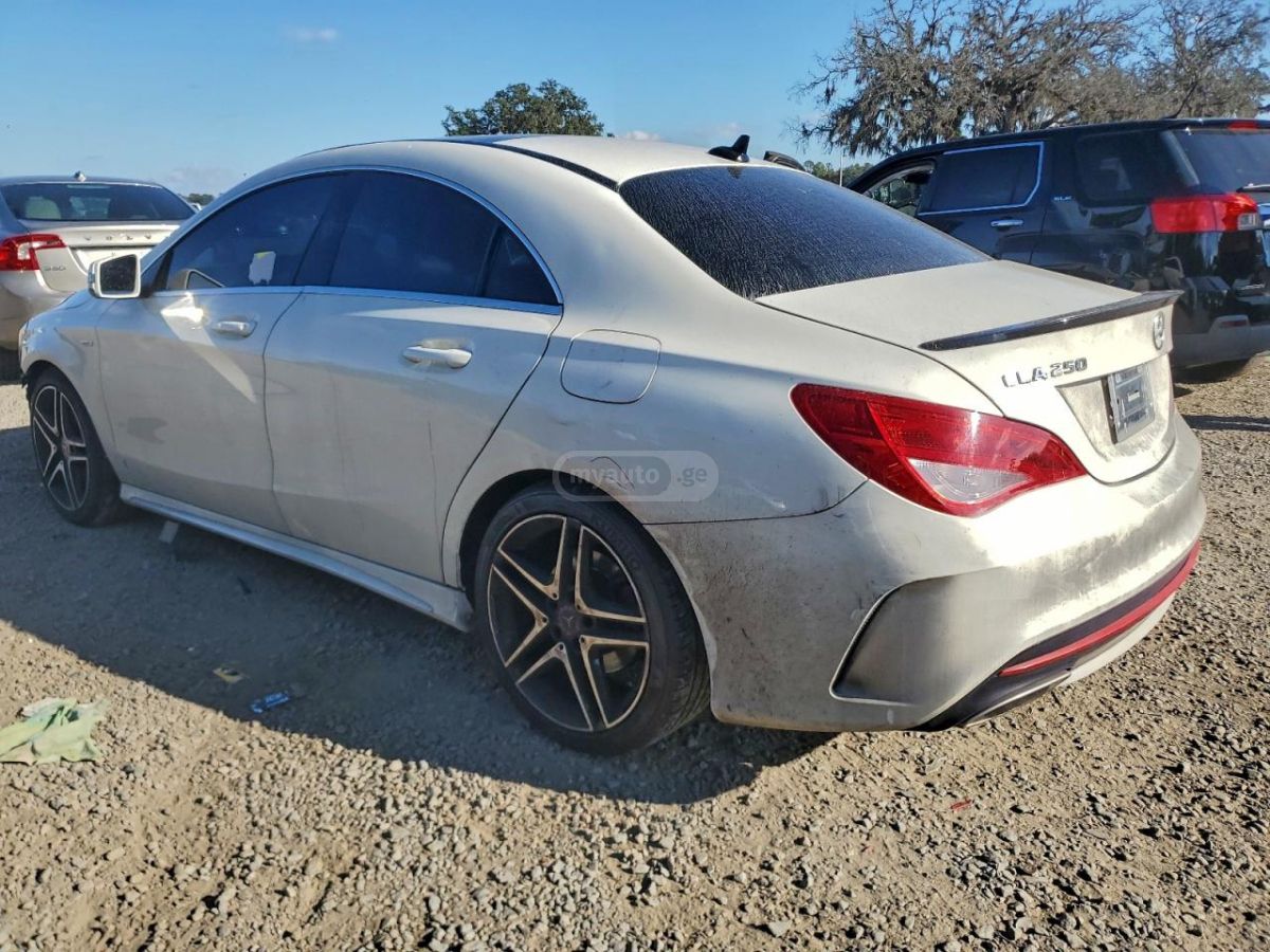 Mercedes-Benz CLA 250 2018 — photo 2