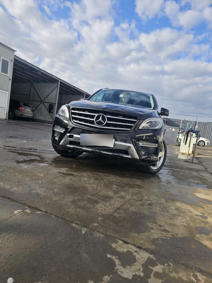 Mercedes-Benz ML 350 2013 — photo 2