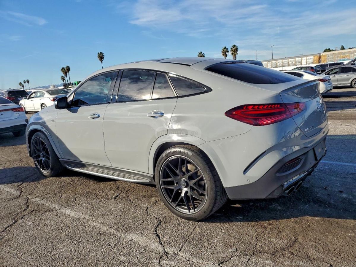Mercedes-Benz GLE 53 2025 — photo 2