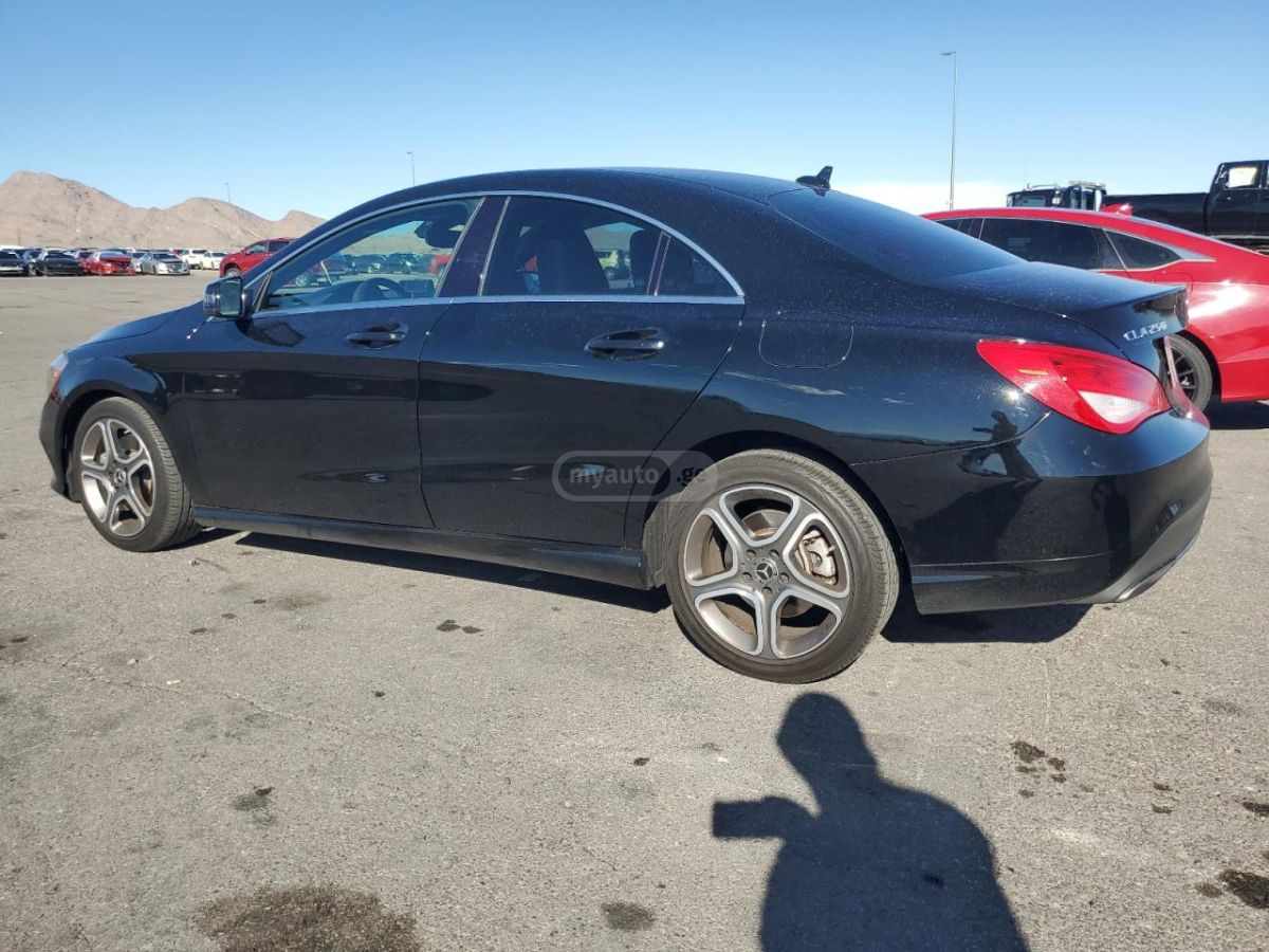 Mercedes-Benz CLA 250 2018 — photo 2