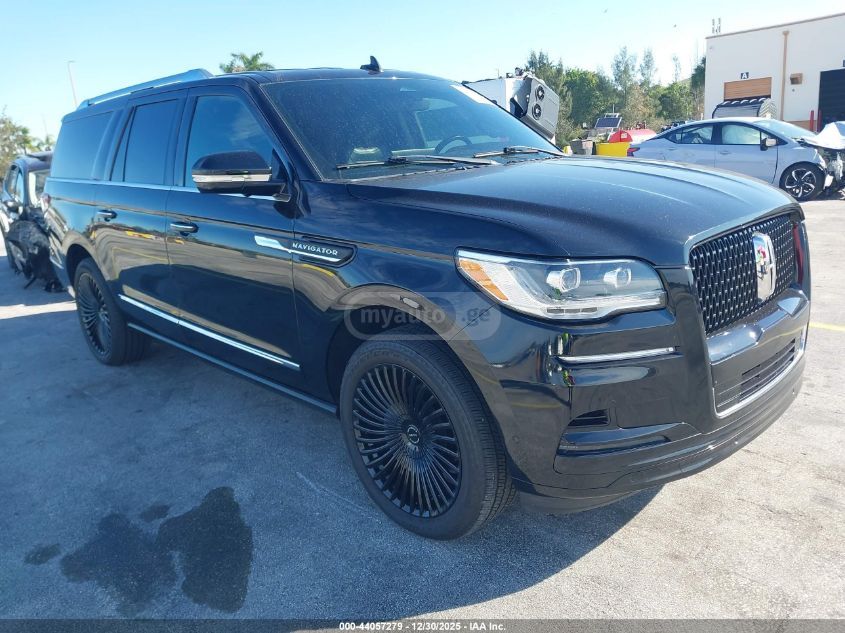 Lincoln Navigator 2022 — photo 2