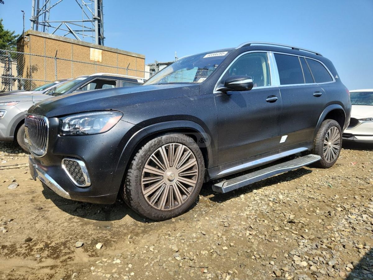Mercedes-Benz GLS 600