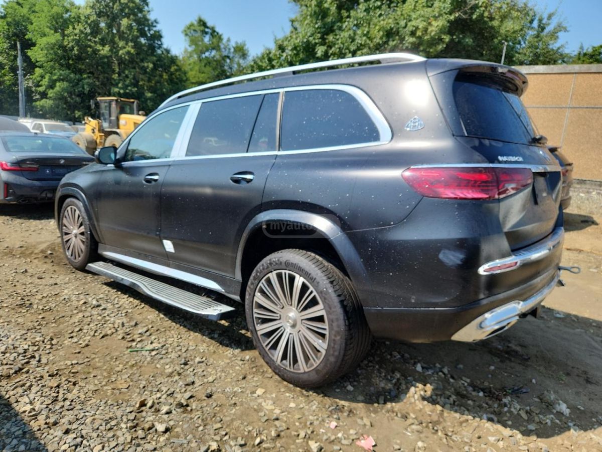 Mercedes-Benz GLS 600 2024 — photo 2