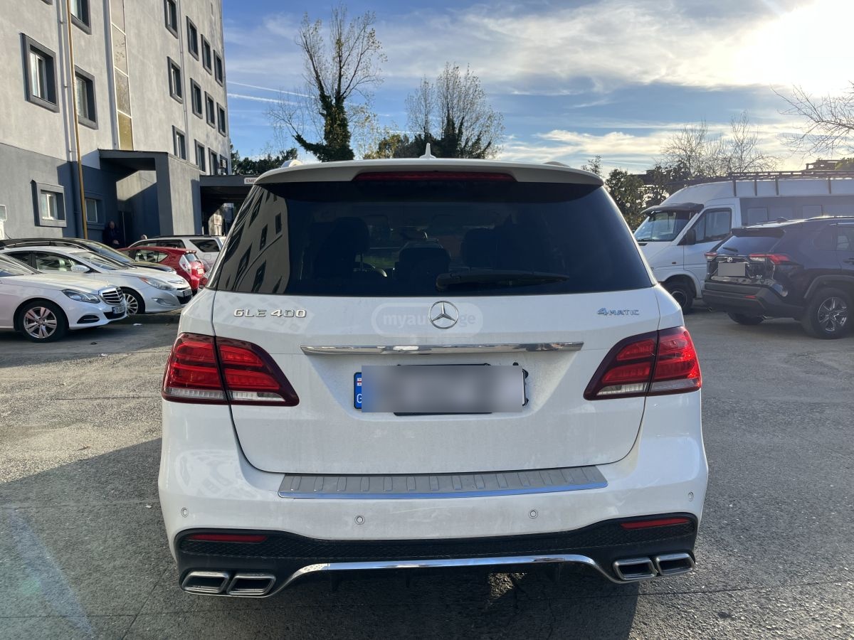 Mercedes-Benz GLE 350 2018 — photo 2