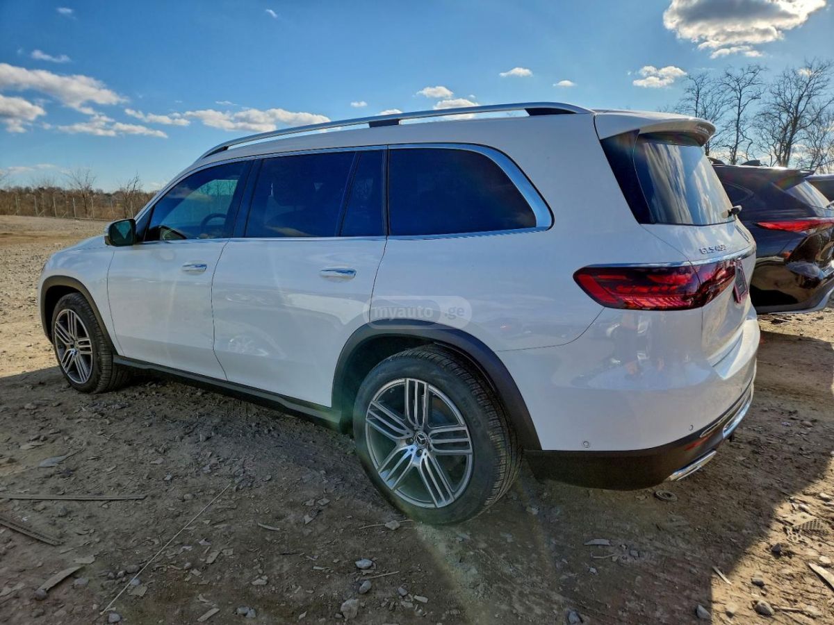 Mercedes-Benz GLS 450 2024 — photo 2