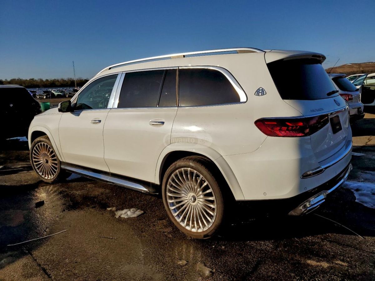 Mercedes-Benz GLS 600 2025 — photo 2