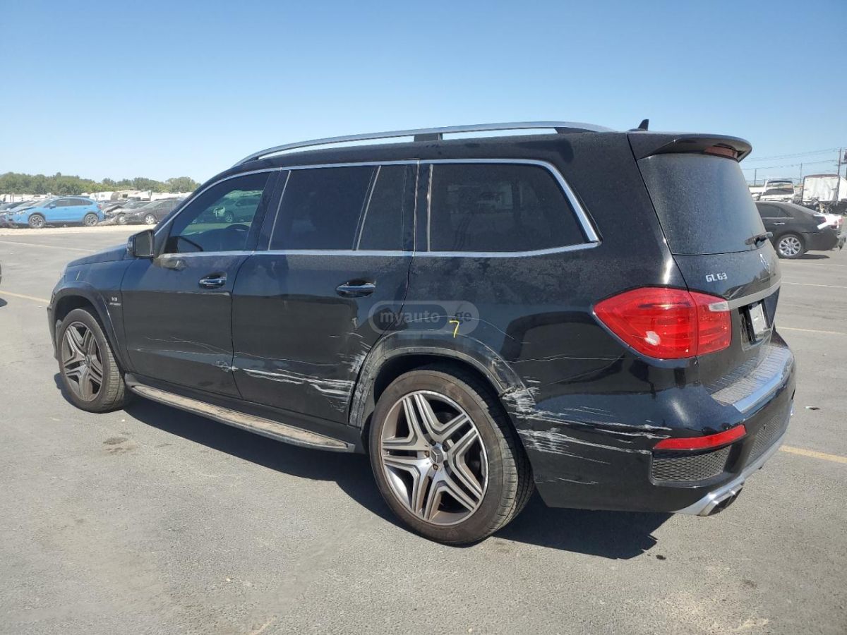 Mercedes-Benz GL 63 AMG 2015 — photo 2