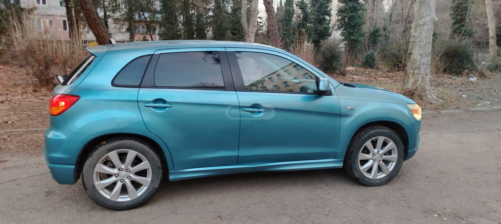 Mitsubishi Outlander Sport 2011 — photo 2